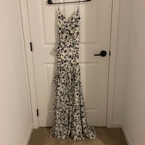 The Clothing Co. - size medium